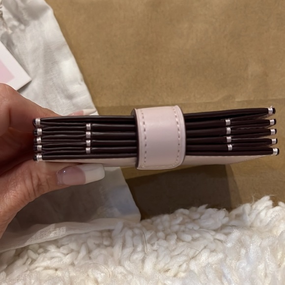 This is New w/ tag ! Really pretty pink / lavender, with 5 openings. - Picture 7 of 12